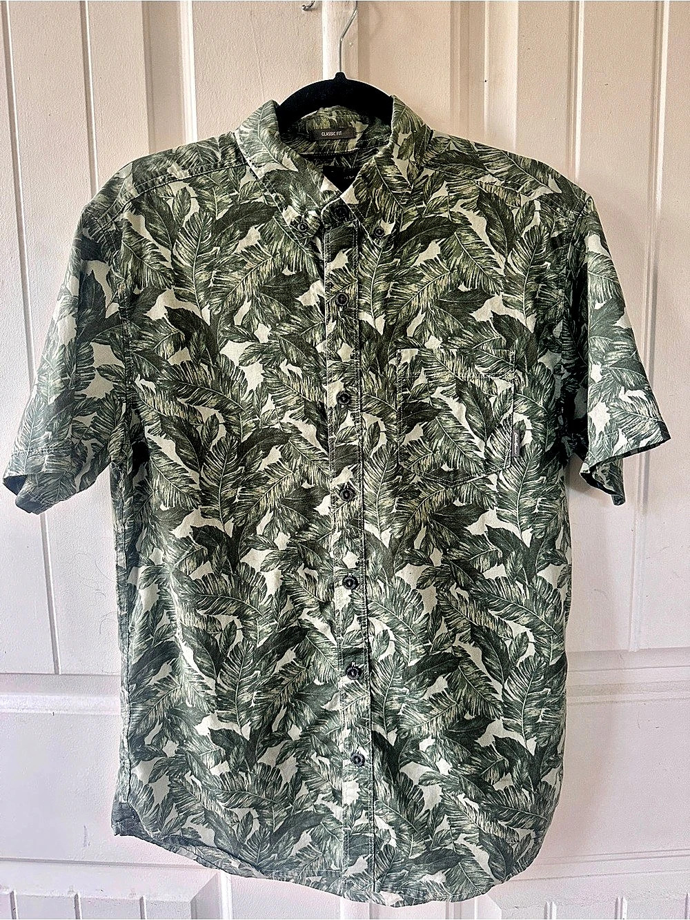 Eddie Bauer Men's Floral Short Sleeve Shirt Size Medium